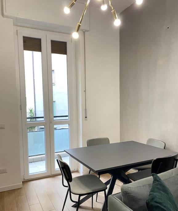 Urban Flat - Visconti 10/2 Milan
